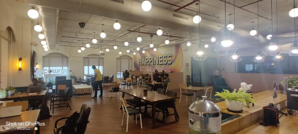 Cowrks Prudential — photo 3