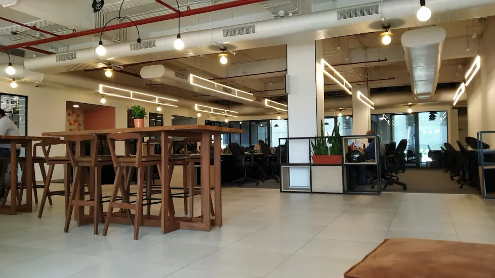 CoWrks Paras Twin Towers A — photo 3